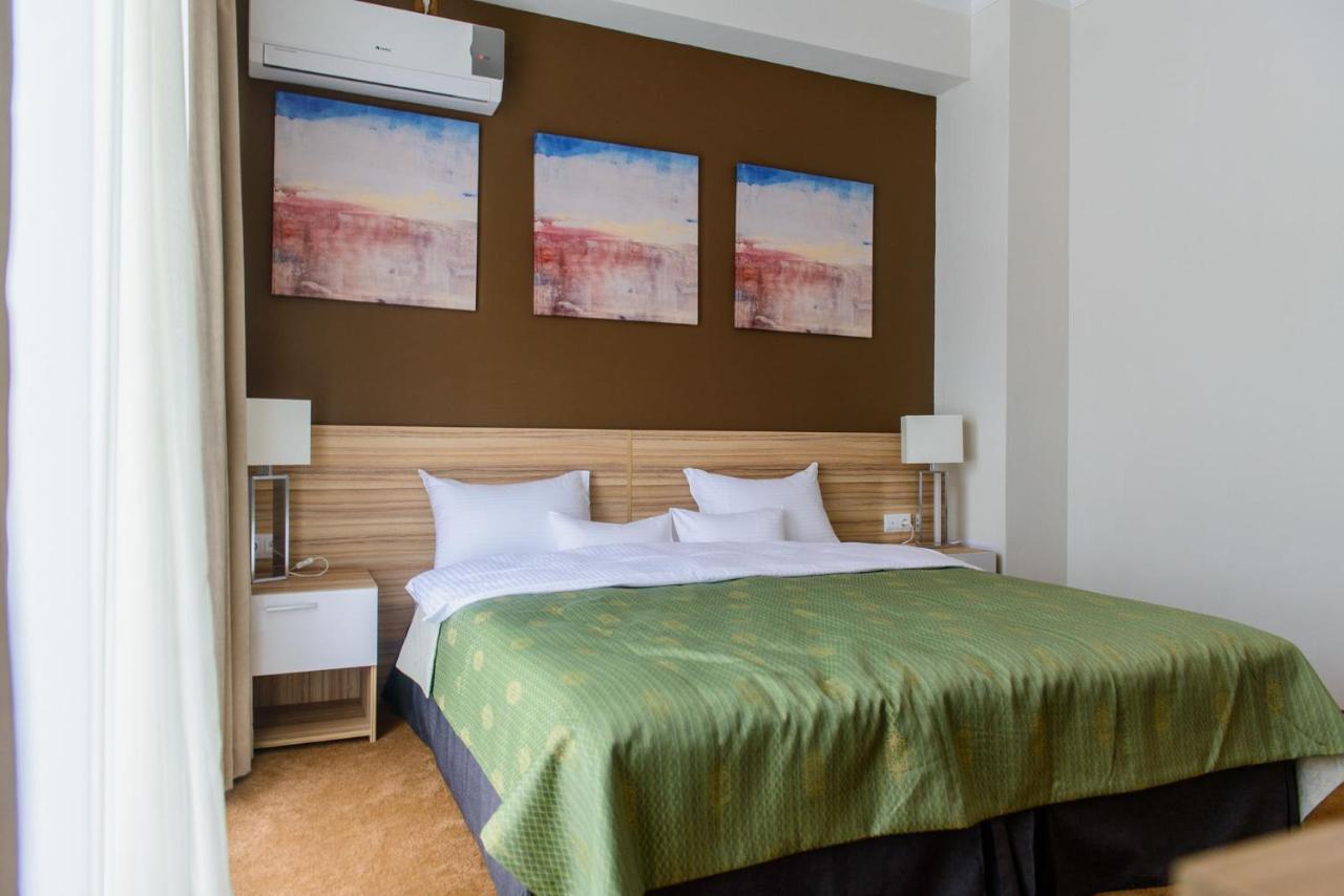 Baitas Hotel 博罗沃耶 外观 照片