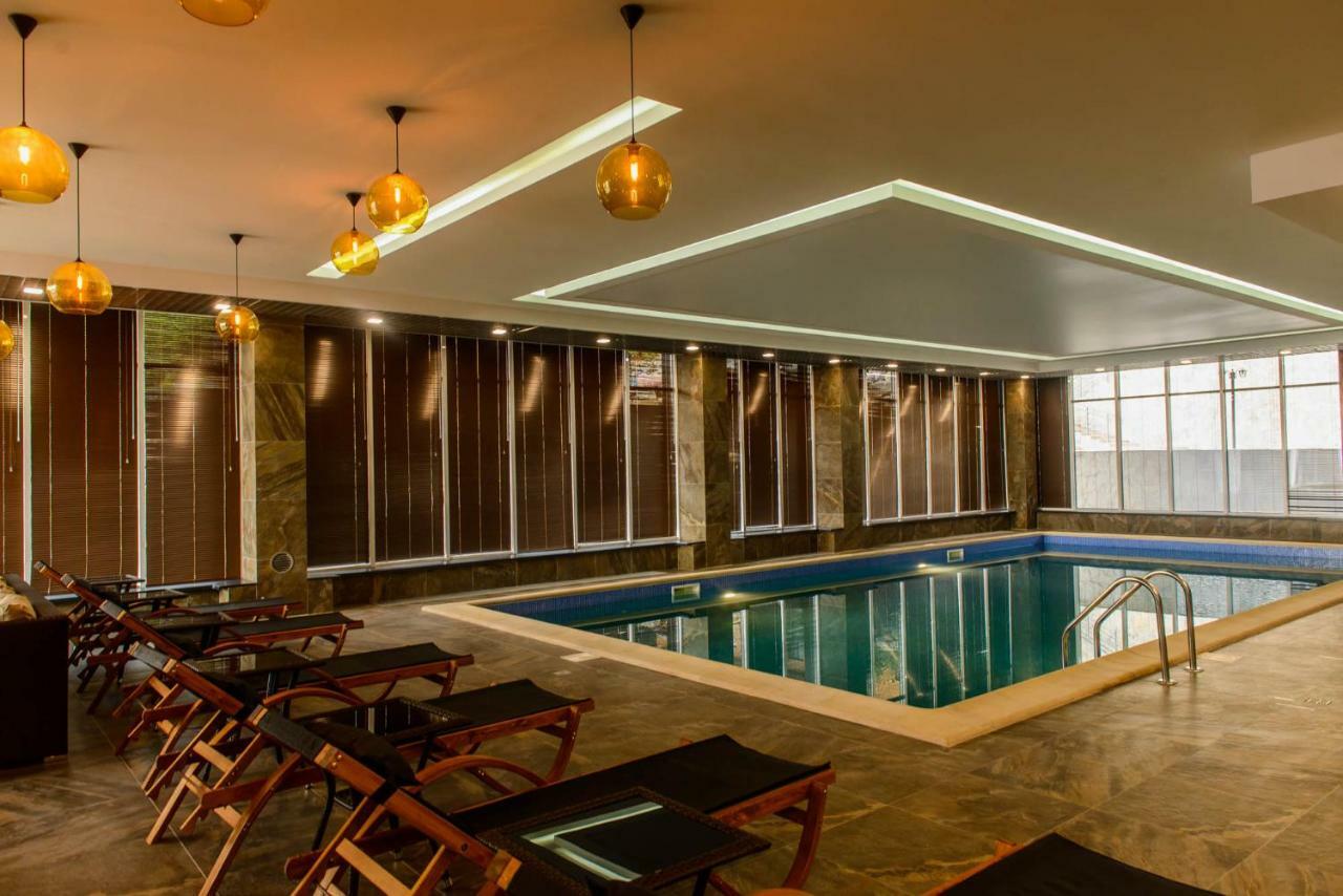 Baitas Hotel 博罗沃耶 外观 照片